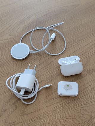 AirPods Pro 2 USB-C + MagSafe + Accesorios