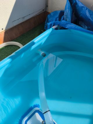 Piscina infantil con depuradora 