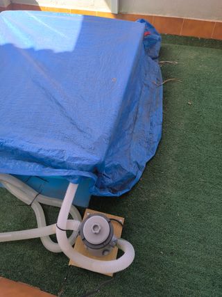 Piscina infantil con depuradora 