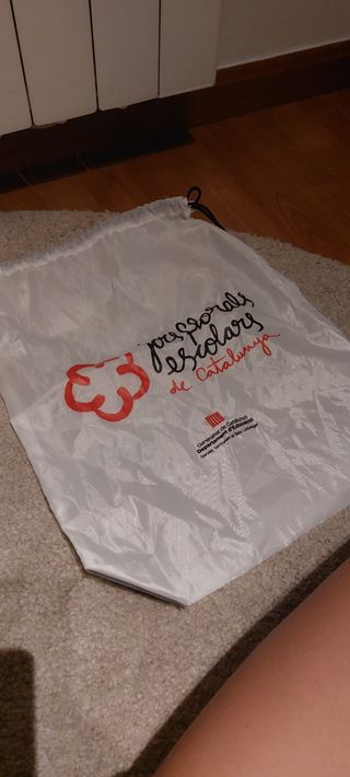 Mochila escolar blanca