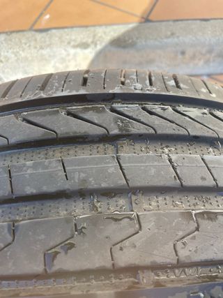Neumático Cooper Zeon CS8 235/40/18 al 100%