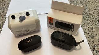 Sony WF-1000XM4 negros como nuevos y extras