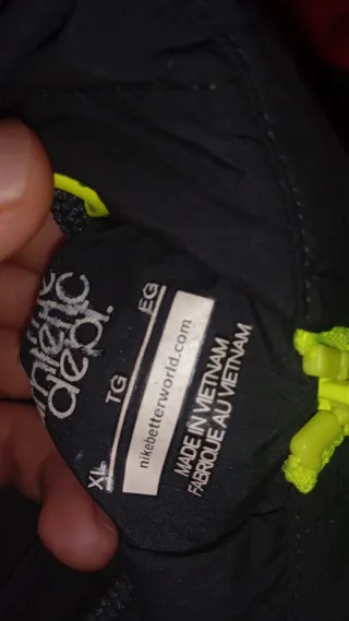 Chándal Nike Talla XL Negro y Amarillo