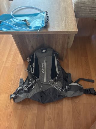 Mochila Quechua 17L Montaña Trekking Ultraligera