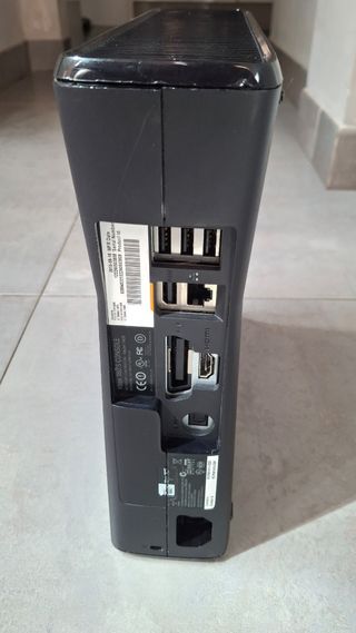 Consola Xbox 360 Slim para piezas