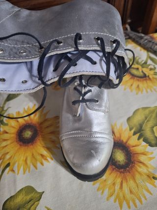 Stivali unici  in vera pelle argento taglia 35