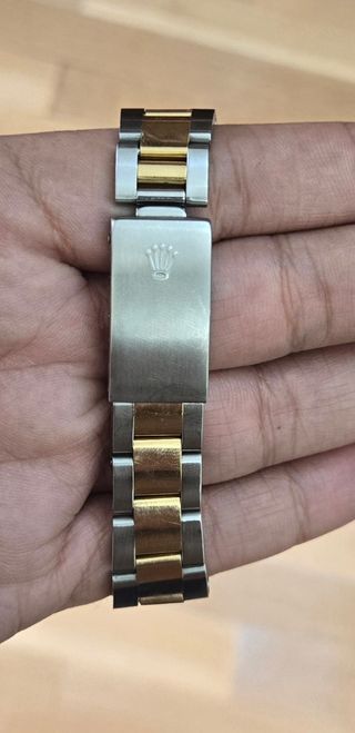 Rolex Oyster Perpetual Date 
Full set. 