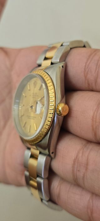 Rolex Oyster Perpetual Date 
Full set. 