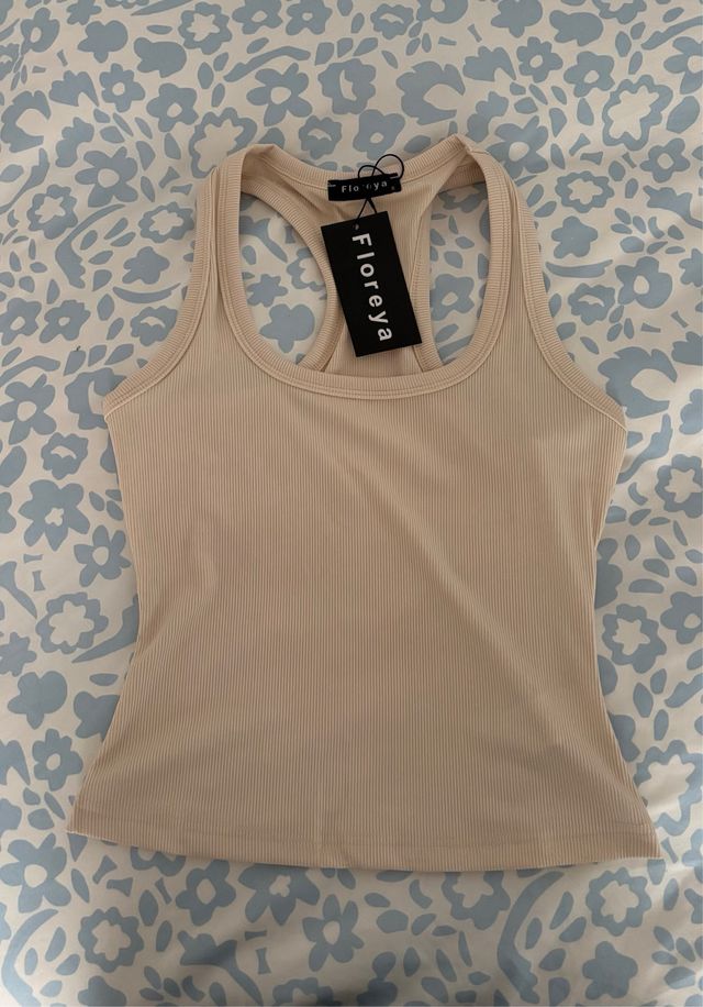 Top sin mangas beige Talla S