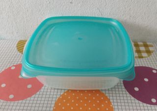 Caja Plástico 16x16x6 cm - gratis