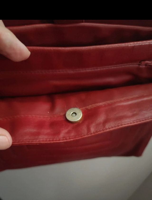 Borsa in pelle vintage con catena dorata