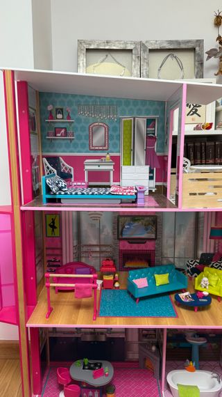 Casa de madera de Barbie Edición 2019-2020. Mattel