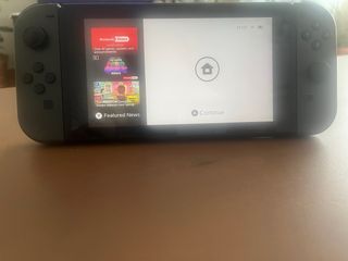 Nintendo Switch con 2 mandos y 5 juegos