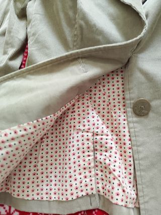 Americana de pana beige es una L pero vale para m