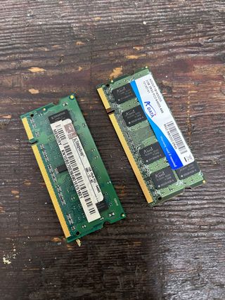 Memoria RAM Kingston 1GB + Data 2GB DDR2 Portátil