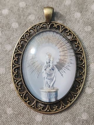 Medalla Virgen baturra