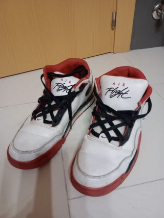 Zapatillas Nike Air Flight Blancas y Rojas