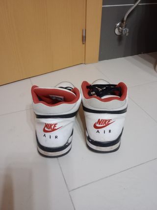 Zapatillas Nike Air Flight Blancas y Rojas