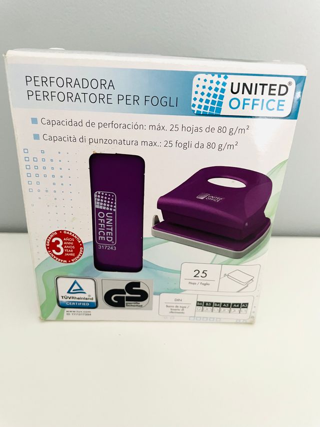 NUEVA Perforadora de papel