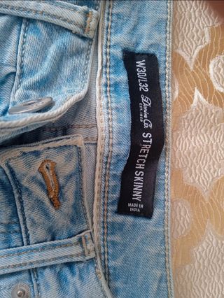 Pantalones vaqueros rotos Denim Co azul