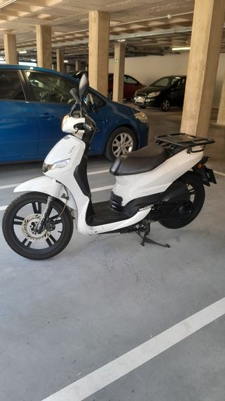 Peugeot Tweet 125 2019