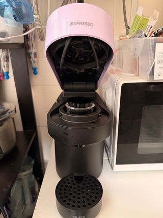 Cafetera Nespresso Vertuo Pop Lila