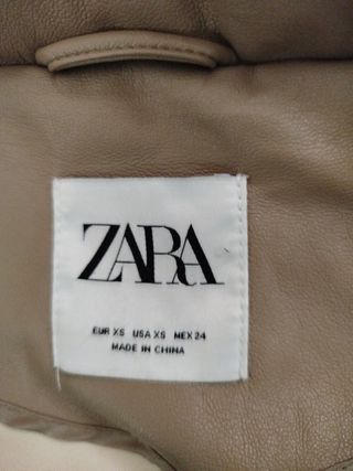 Chaqueta Zara Cuero Fino Marrón con capucha 