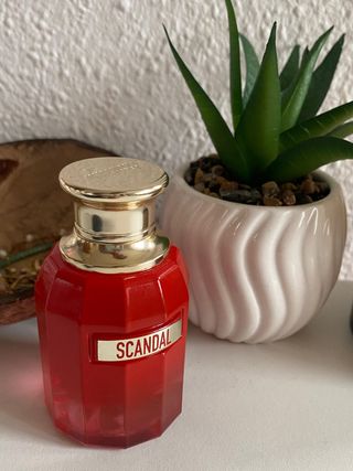 Jean Paul Gaultier Scandal Perfume Rojo y Dorado