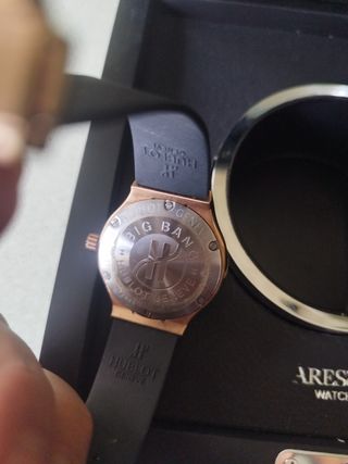 Reloj tipo Hublot Mujer color rosado esfera blanca