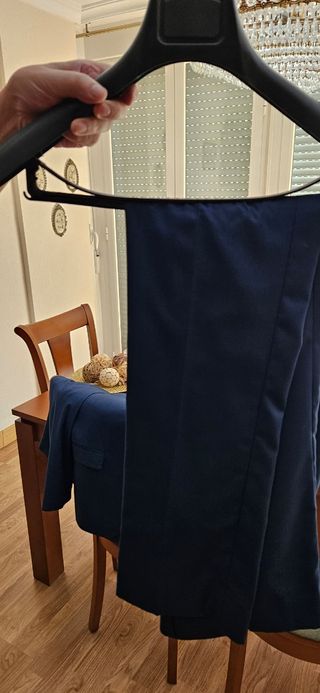 Traje de hombre chaqueta y pantalón azul