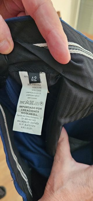 Traje de hombre chaqueta y pantalón azul
