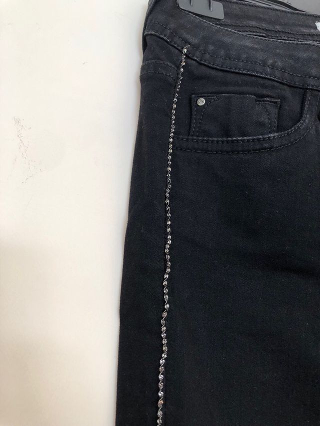 Jeans neri con decoro laterale taglia 27