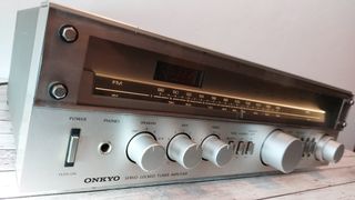 Amplificador Onkyo TX 2000