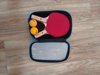 Set de Ping Pong: Red, Palas y Pelotas.
Artengo