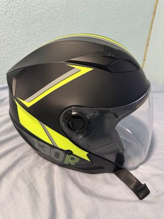 Casco Moto 130R Negro con Visera talla M