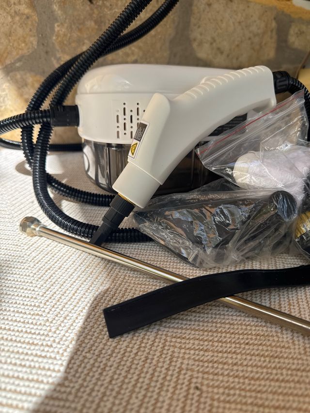 Pulitore a vapore da 1100 ml con 5 testine