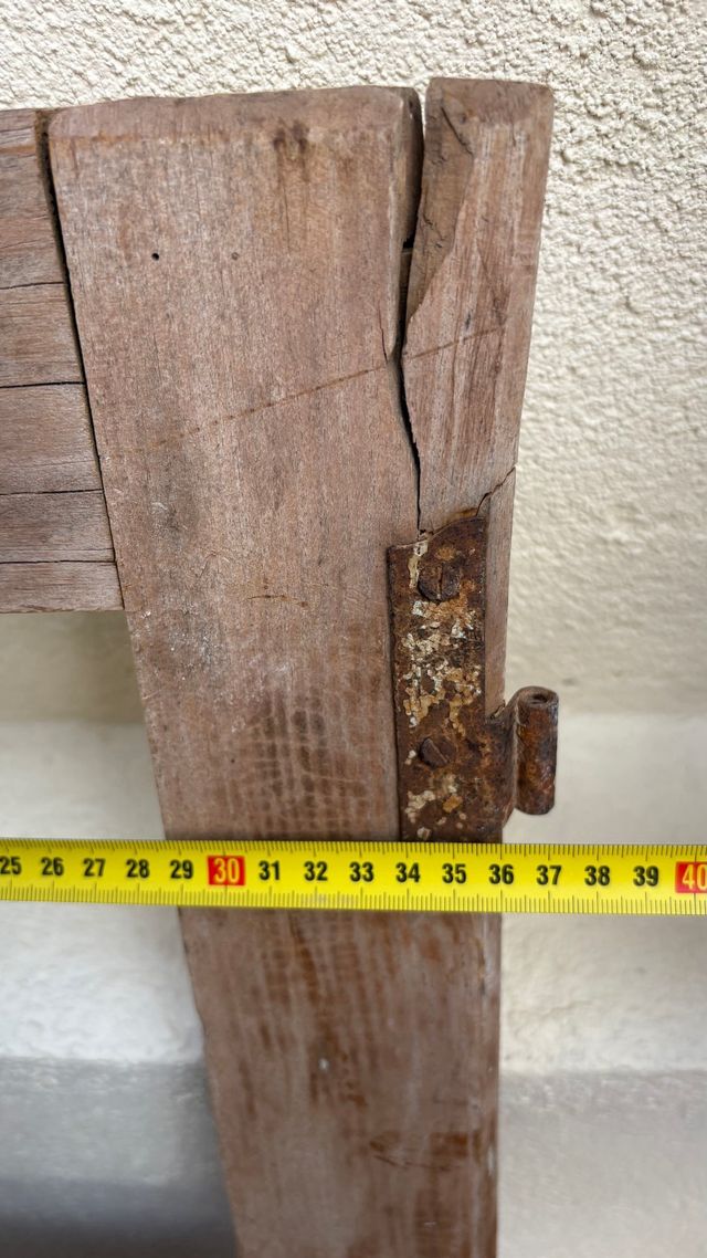 Ventana antigua de madera