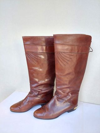 Stivali in pelle vintage numero 37 colore marrone