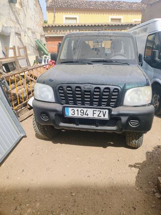Mahindra KUV100 2007