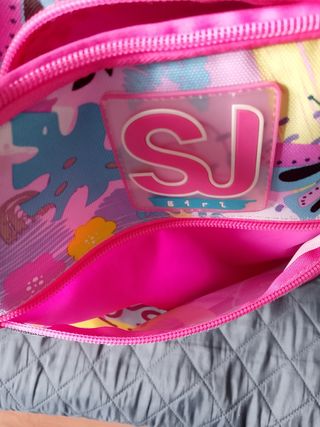 Mochila con ruedas infantil