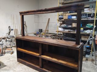 Bancone bar rustico in legno