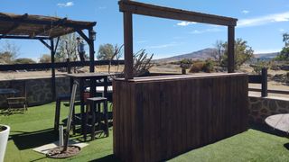 Bancone bar rustico in legno