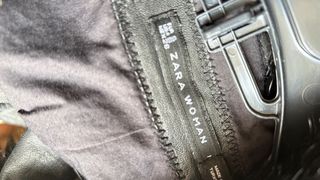 Chaqueta Zara Piel Negra con Cuello Peludo