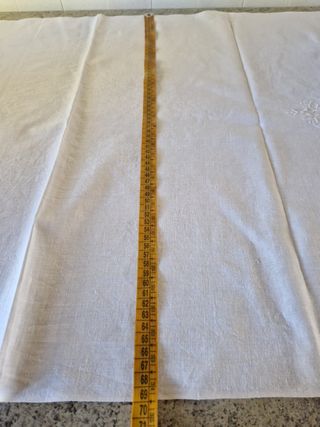 Salvietta vintage ricamata in lino