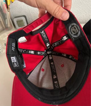 Gorras New Era Rojas y Negras