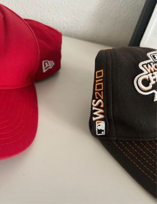 Gorras New Era Rojas y Negras