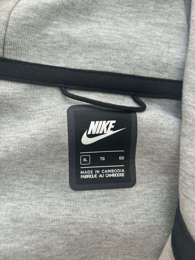 Sudadera Nike Tech Gris Talla XL