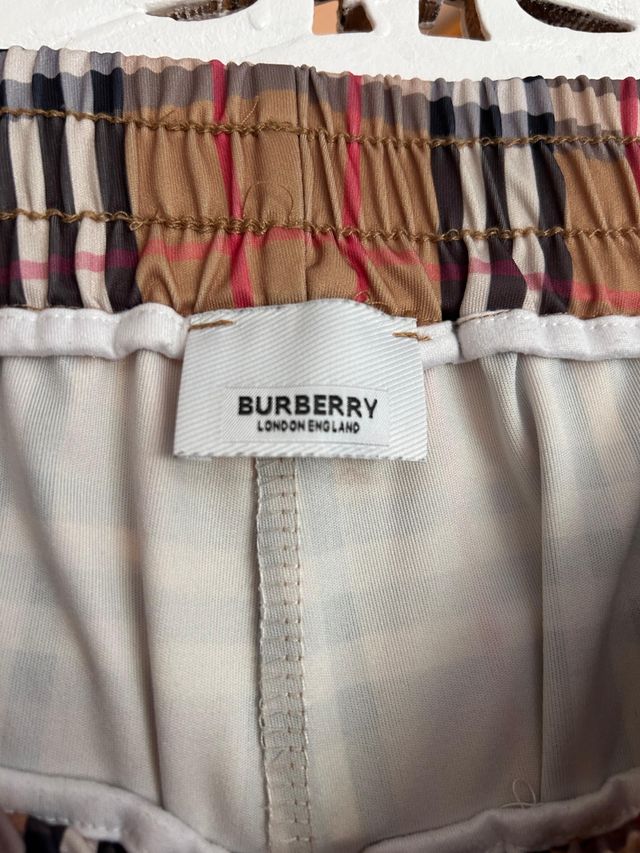 Burberry Shorts Beige Multicolor