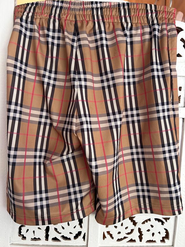 Burberry Shorts Beige Multicolor
