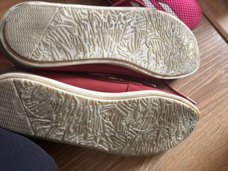 Mocasines niño rojos